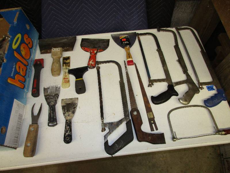 Putty knives. Hacksaws. 15 pieces m...