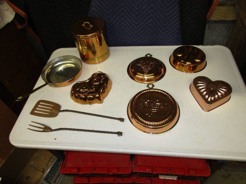 Misc copper kitchen ware  pieces...