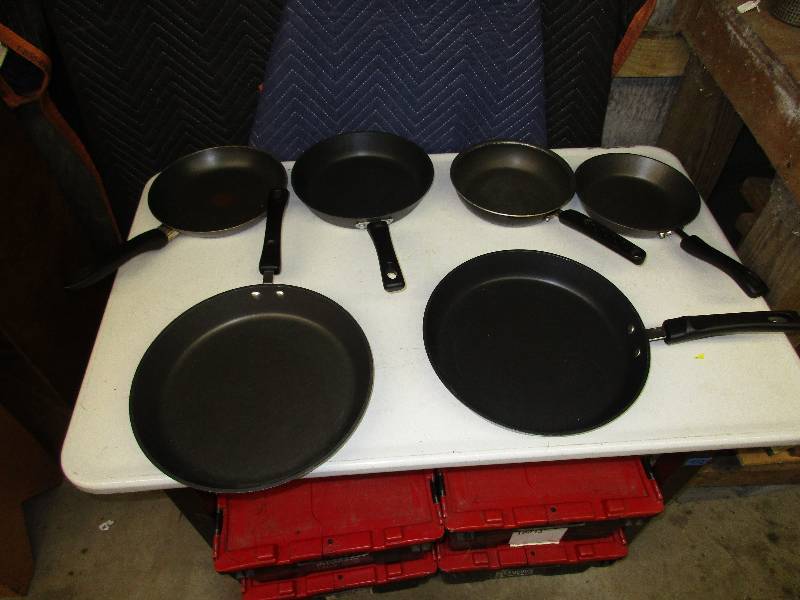 Misc frying pans. 6 pieces.  2 are ...