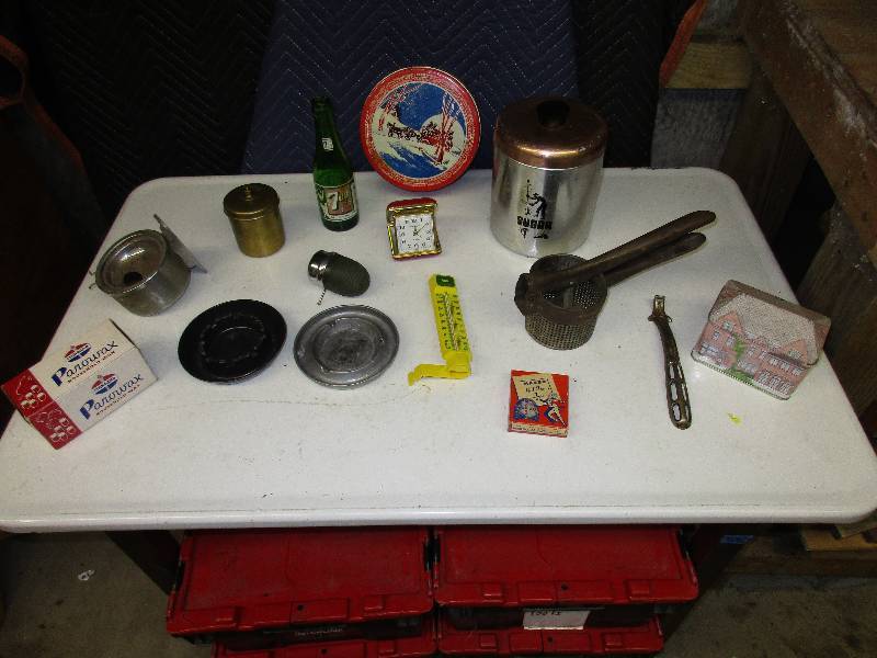 15 vintage items. Including Standar...