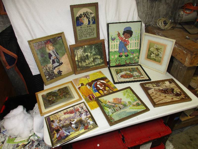 Misc vintage framed prints. 10 piec...