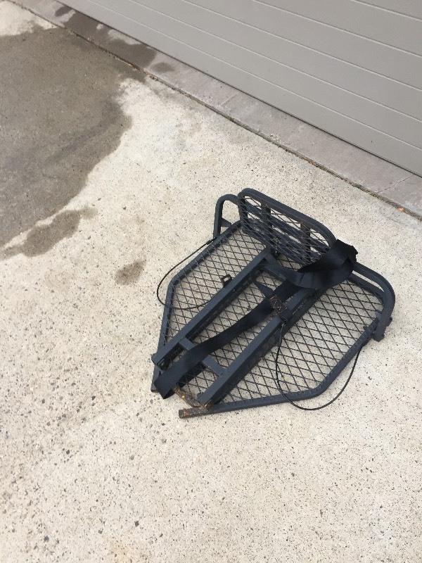 PORTABLE TREE STAND