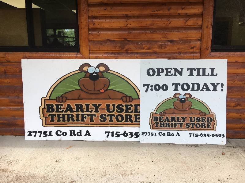 lot 2 image: 2 - Exterior Signs