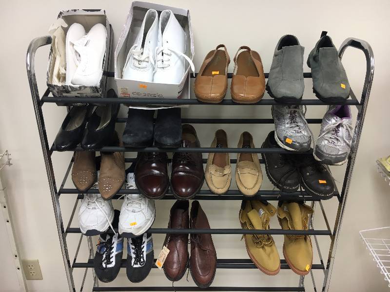 lot 9 image: 15 Pair of Shoes