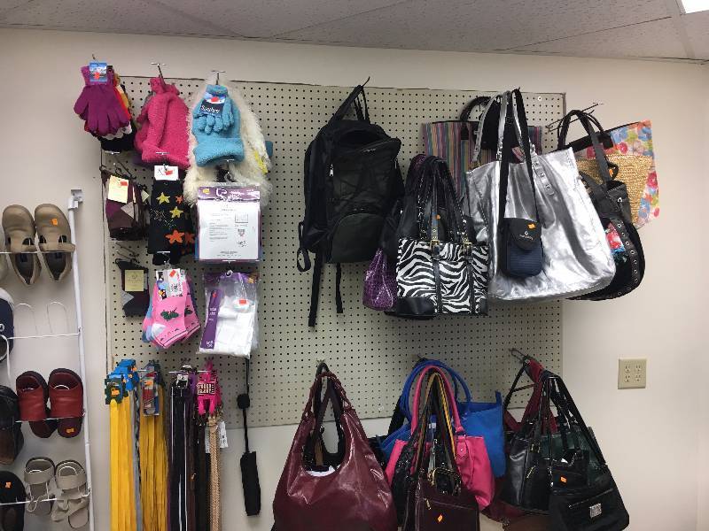 lot 29 image: Retail Fixture - Peg Board & Faceouts