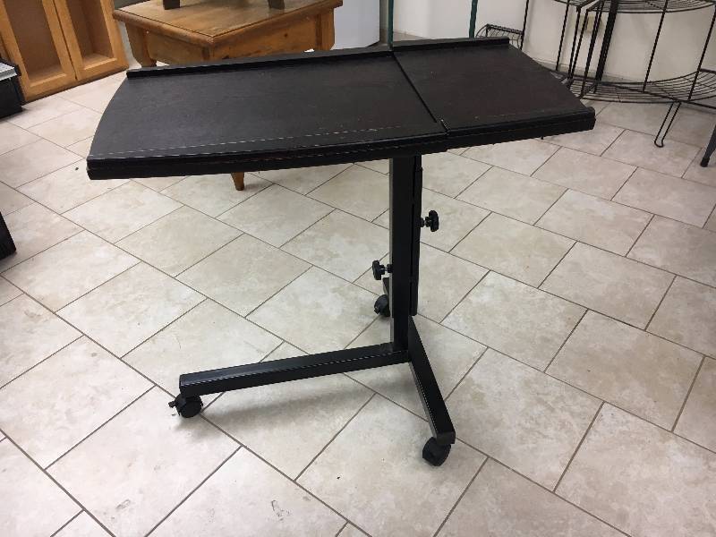 lot 72 image: Adjustable Computer Desk