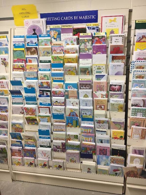 lot 113 image: Large Lot of Greeting Cards