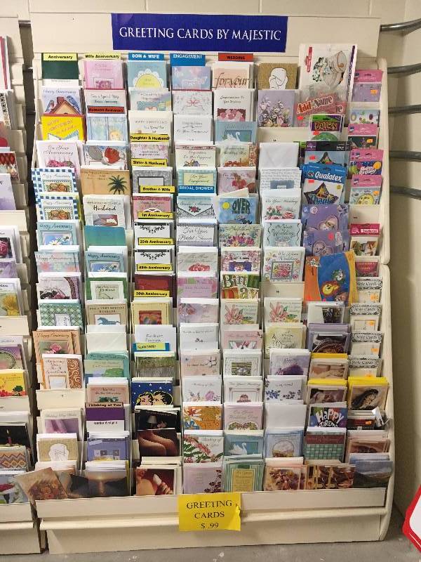 lot 115 image: Large Lot of Greeting Cards