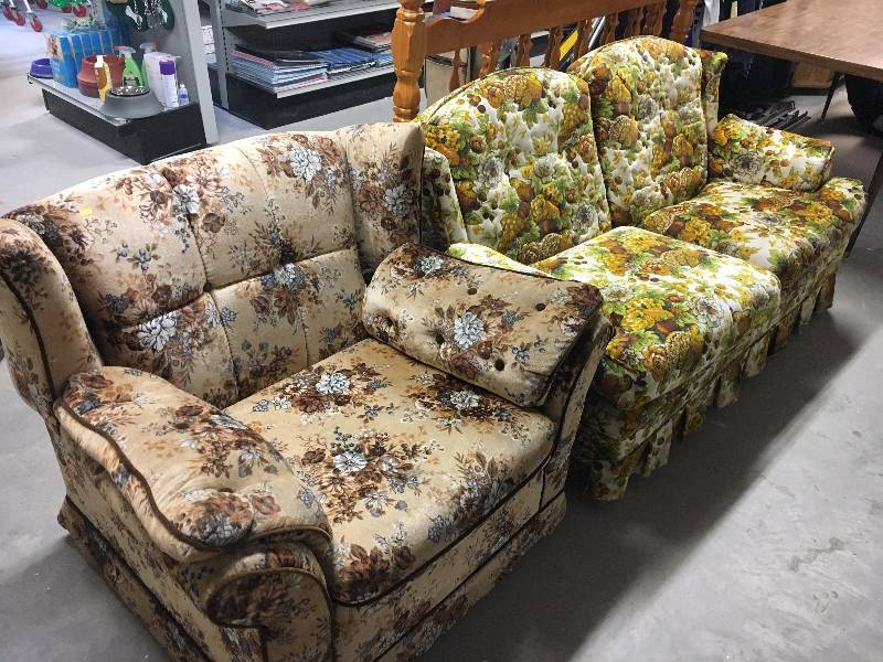 lot 122 image: Vintage Couch and Chair