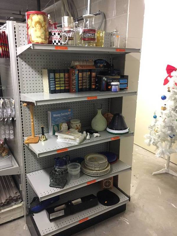 lot 150 image: Contents of Gondola Shelving