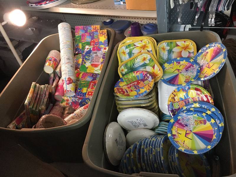 lot 345 image: LARGE LOT of Party Supplies