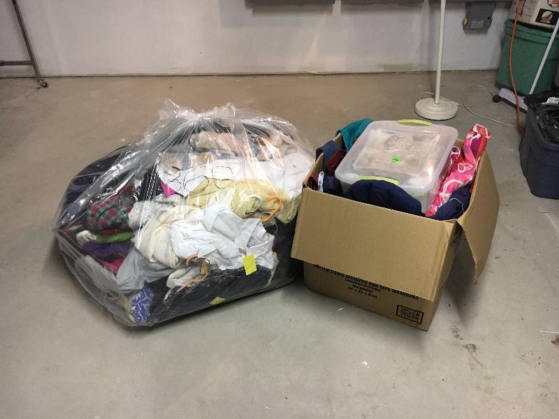 lot 360 image: LARGE Lot of Clothing