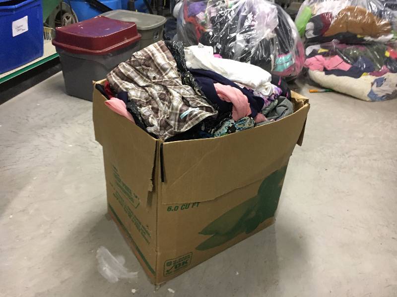 lot 367 image: LARGE Lot of Clothing
