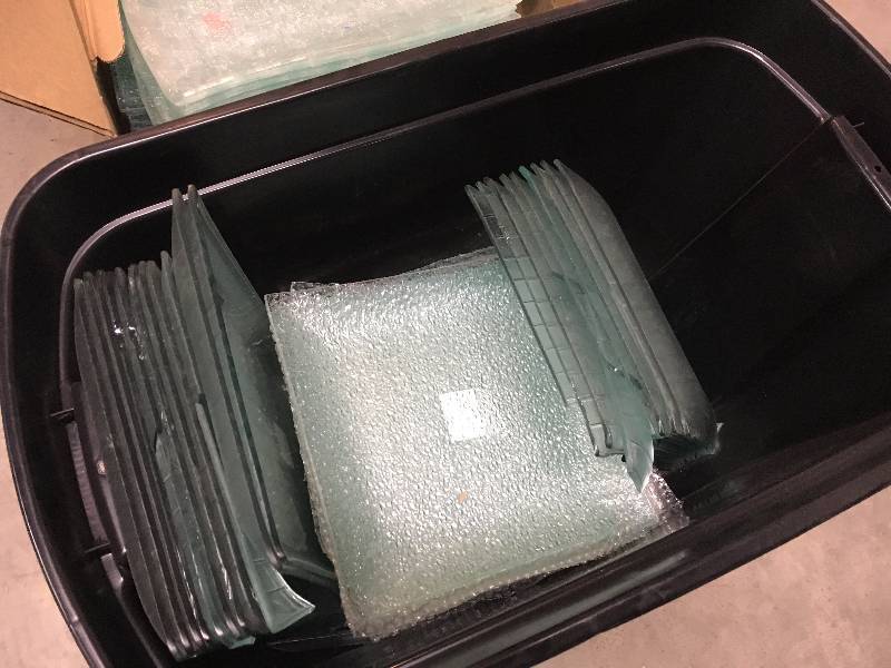 lot 206 image: Glass Plates - 1 Tote and 1 Box
