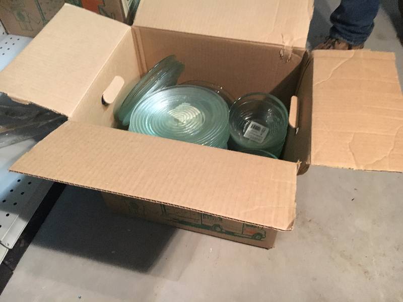 lot 209 image: Glass Plates and Bowls