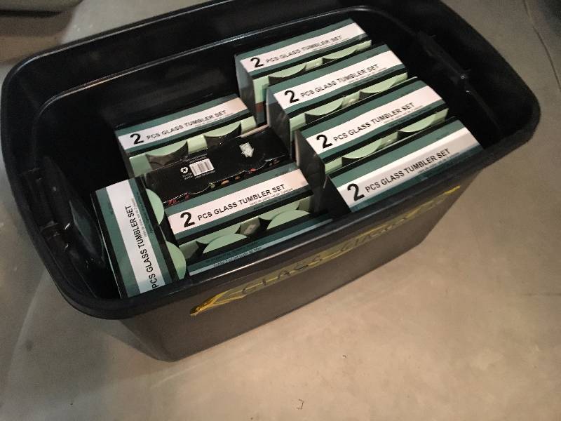 lot 223 image: Tote of Glass Tumbler Sets