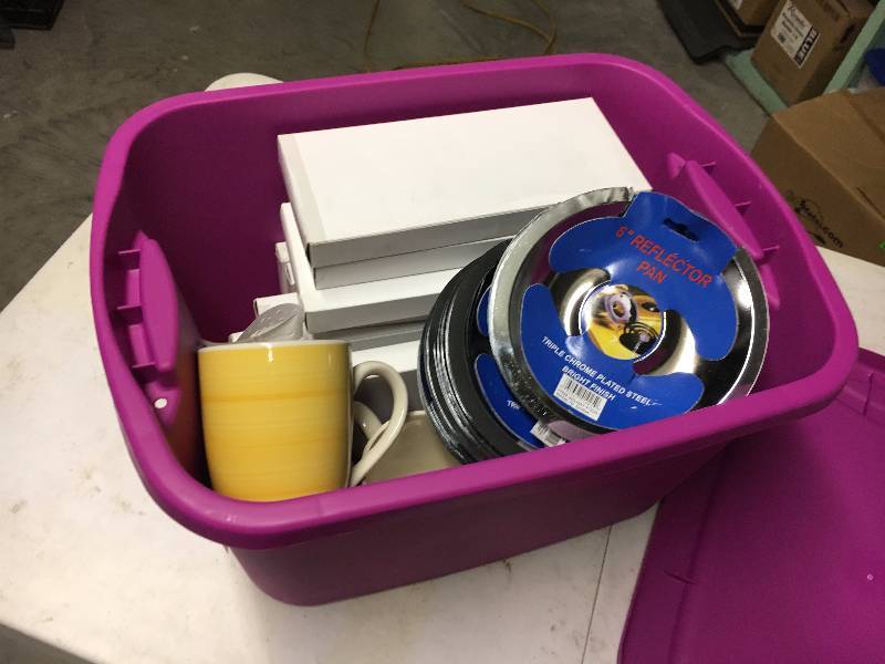 lot 237 image: Tote of Coffee Mugs & Oven Reflector Pans