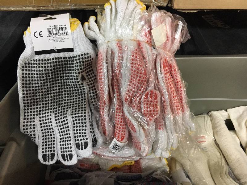 lot 288 image: Tote of Gloves and Terry Cloths