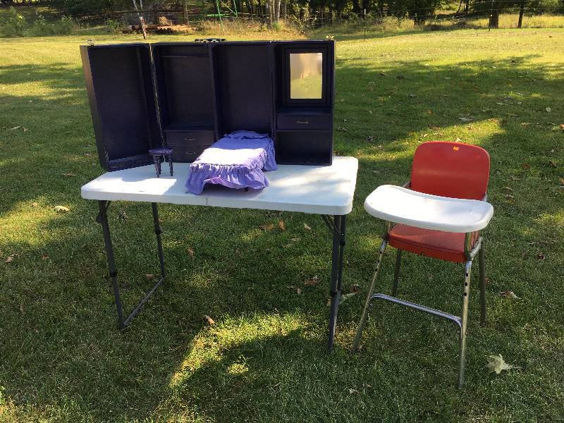Vintage Playhouse and High Chair
