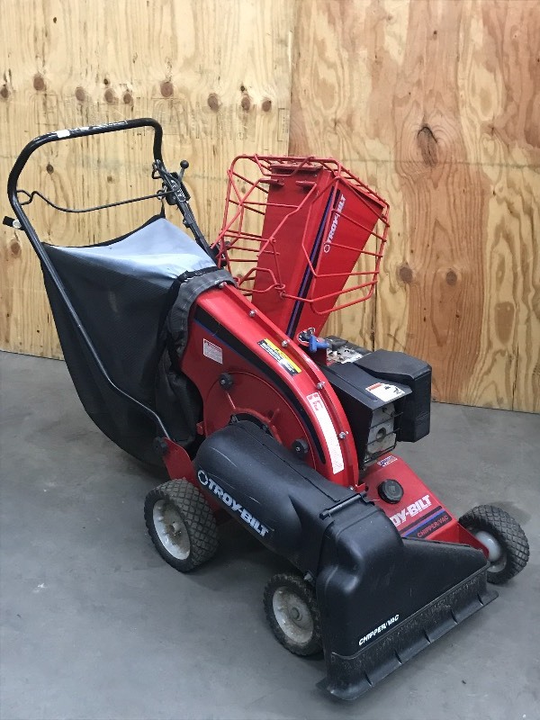lot 5 image: Troy-Bilt ChipperShredder