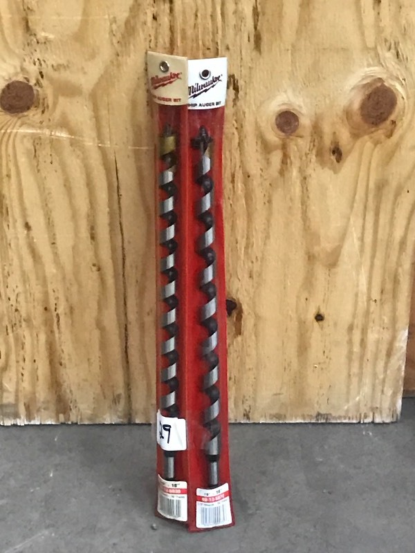 lot 29 image: (2) New Milwaukee Bits
