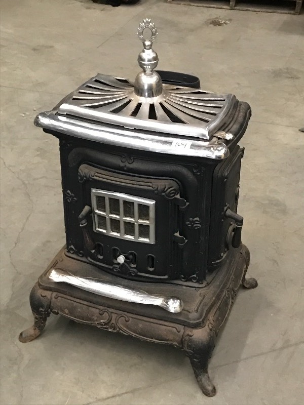 lot 104 image: Vintage Wood Stove