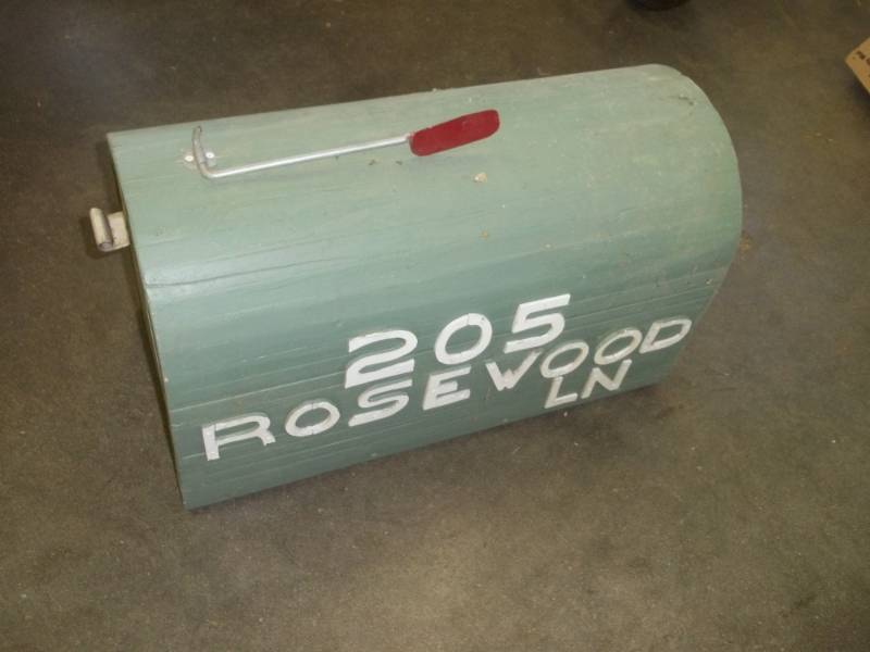 lot 36 image: Large Wood Mailbox