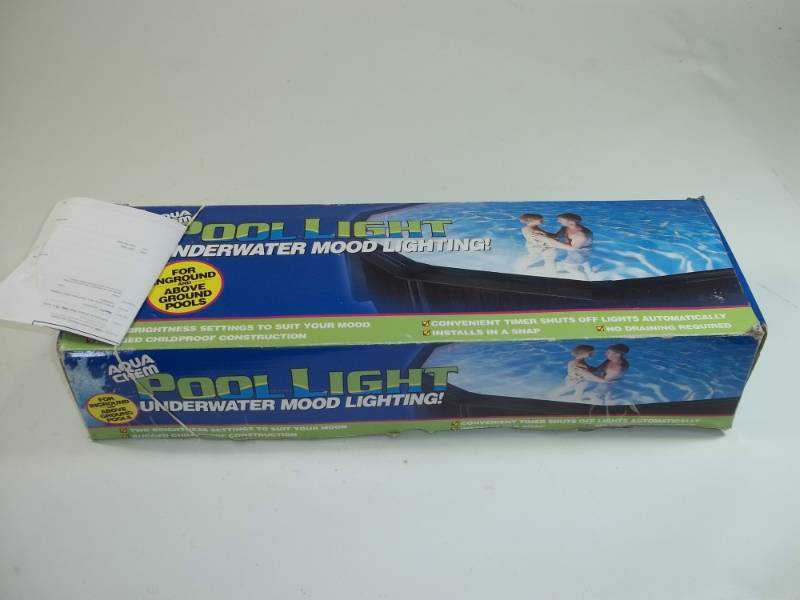 lot 42 image: Pool Light