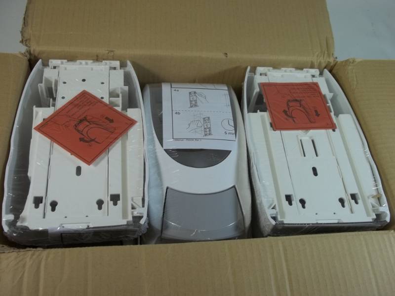 lot 72 image: Case of 6 Soap Dispensers