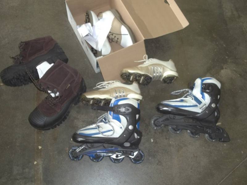 lot 84 image: 2 Pair of Womens Golf Shoes,  Rollerblades and Boots