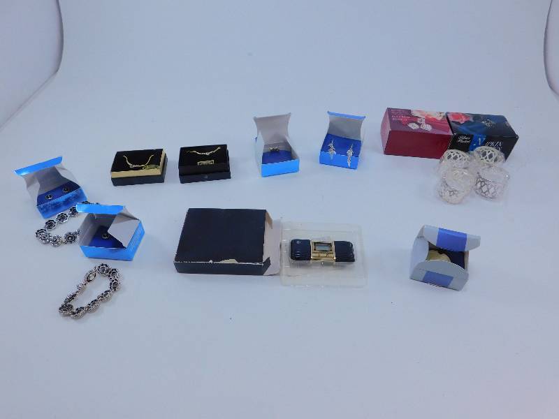 lot 22 image: Lot of Various Avon Jewelry