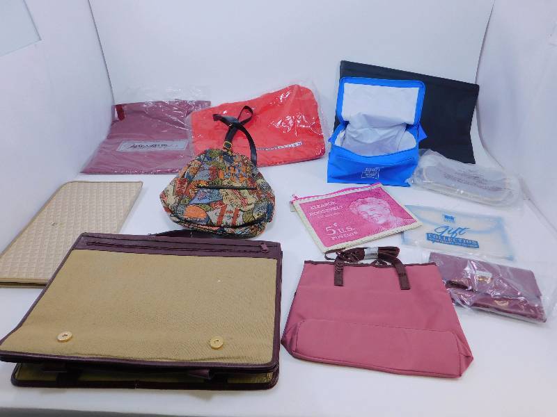 lot 29 image: All Kinds of Bags New and Used