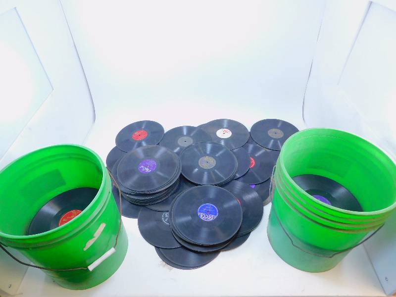 lot 80 image: Large lot of Vintage Records