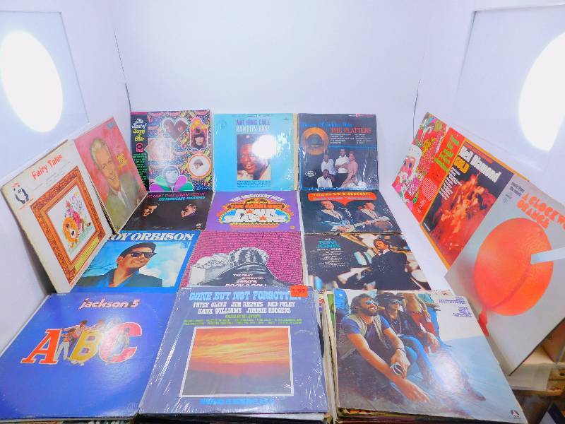 lot 84 image: Lot of Vinyl Record Albums