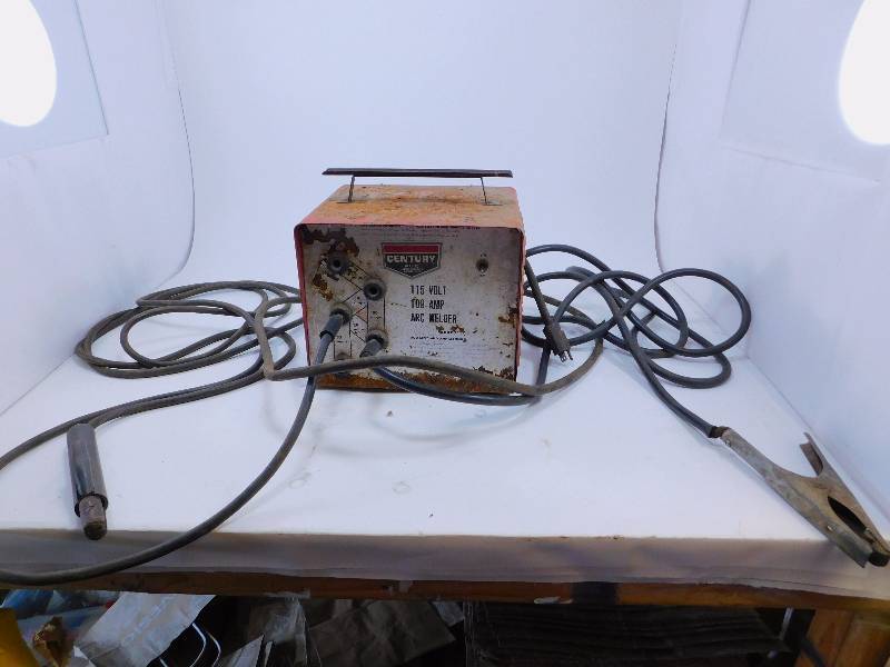 lot 86 image: Working 20th Century 115v 110a Arc Welder