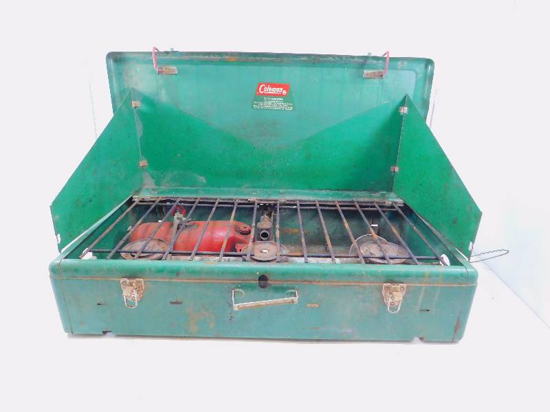 lot 87 image: Vintage Coleman 3 Burner Gas Stove - Untested