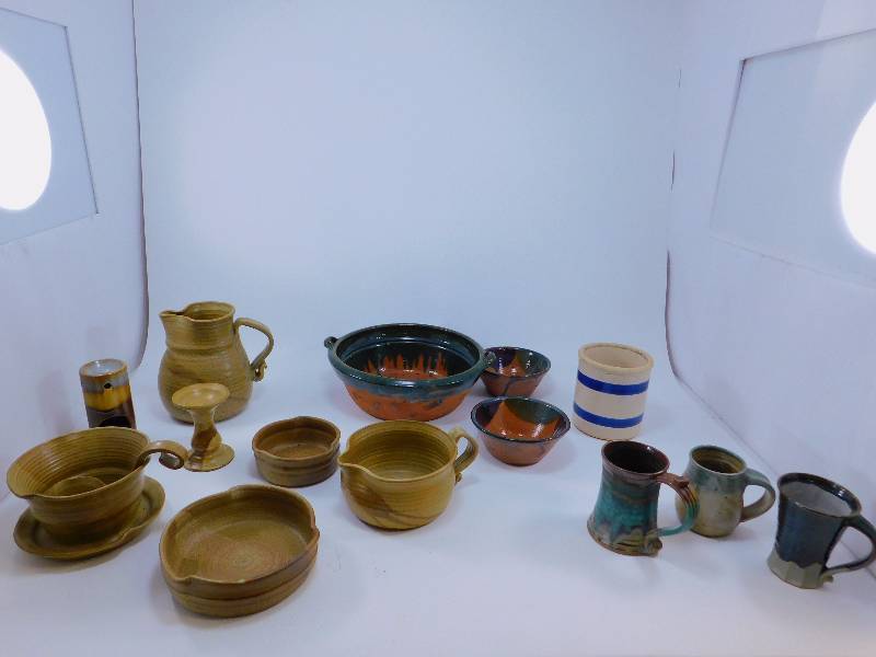 lot 97 image: Lot of Pottery