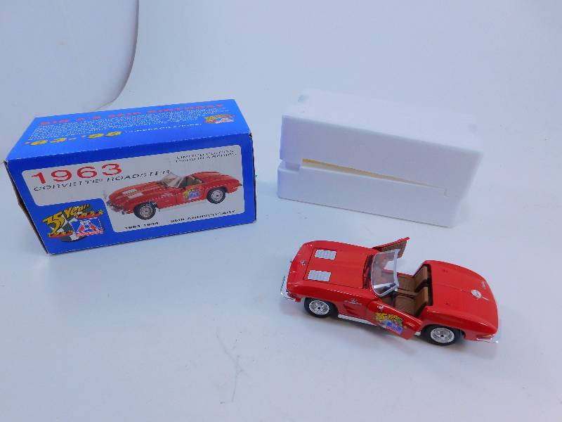 lot 114 image: 35th Anniversary Display for Die Cast and 124 Scale  63 Corvette Roadster Die Cast
