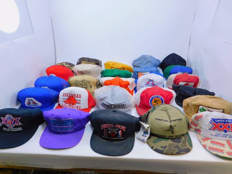lot 134 image: Lot of Snap Back Hats
