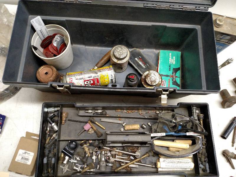 lot 14 image: Asstd Tire Tools & Supplies...