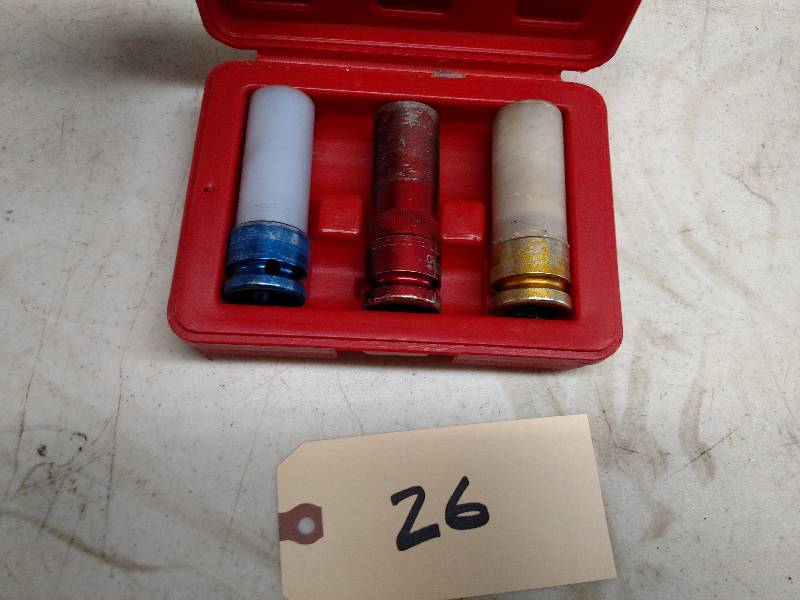 lot 26 image: Specialty Products Sockets, No. 731...