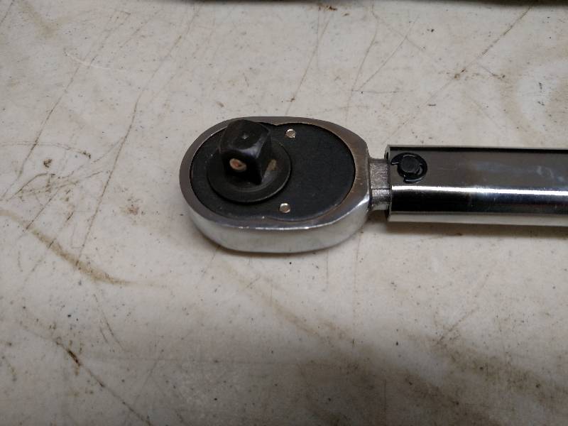 lot 39 image: 12 Clicker Torque Wrench, Like Ne...