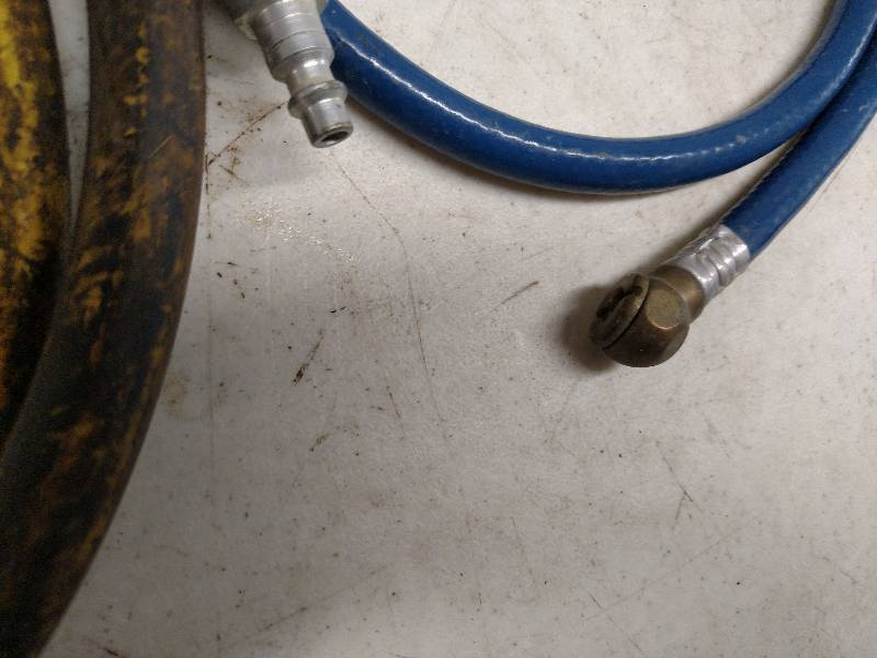 lot 90 image: (2) Air Hose with Inflators...