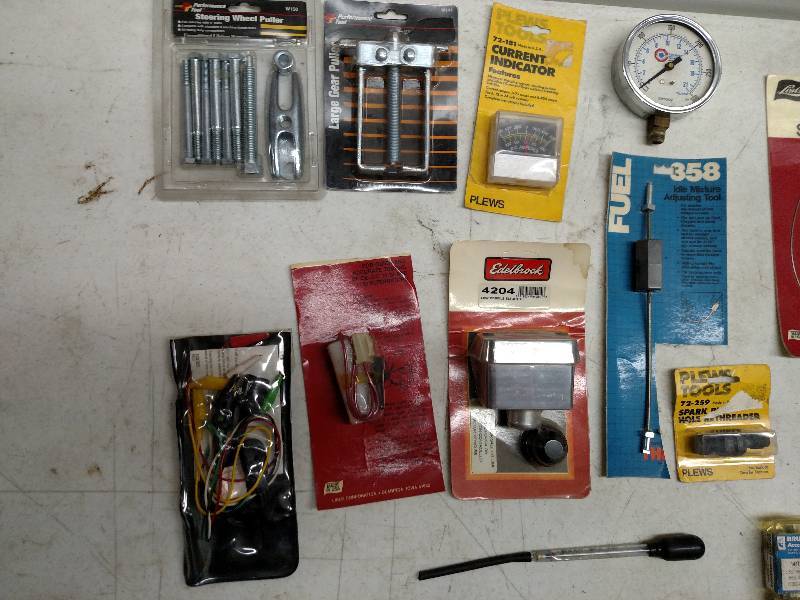 lot 109 image: Asstd Automotive Tools...