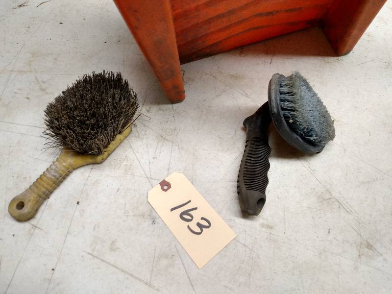 lot 163 image: Bucket & (2) Brushes...