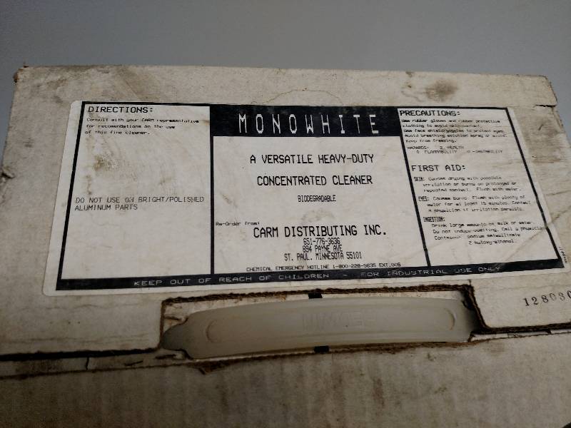 lot 164 image: 5 Gallons Monowhite Concentrated Cl...