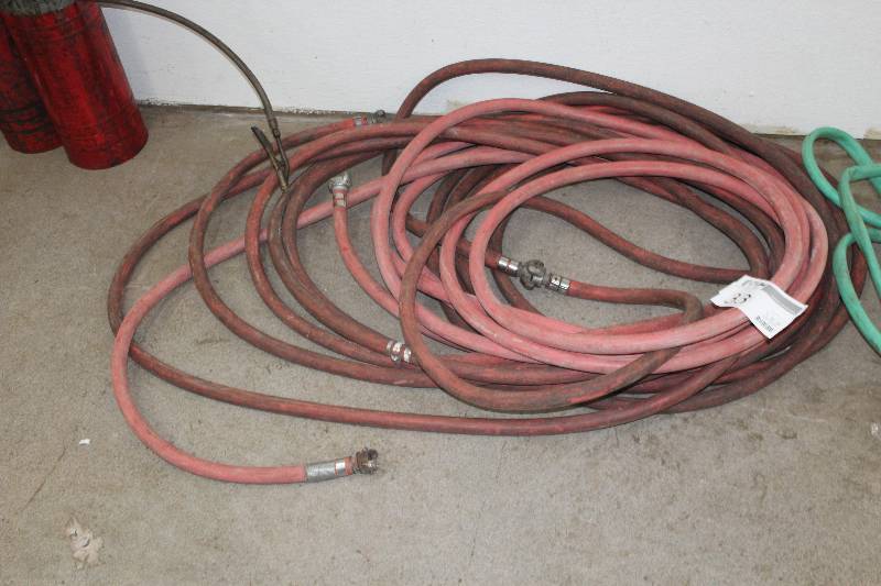 lot 33 image: 100ft. Air Hose w Connections