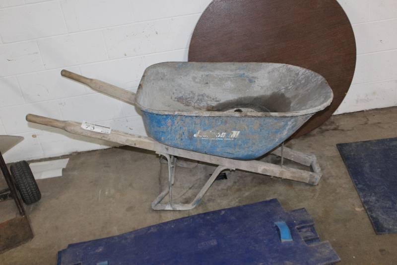 lot 73 image: Steel Wheelbarrow wo Tire