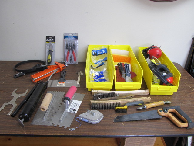 lot 18 image: Large Lot of Sheetrock, Painting Tools & More