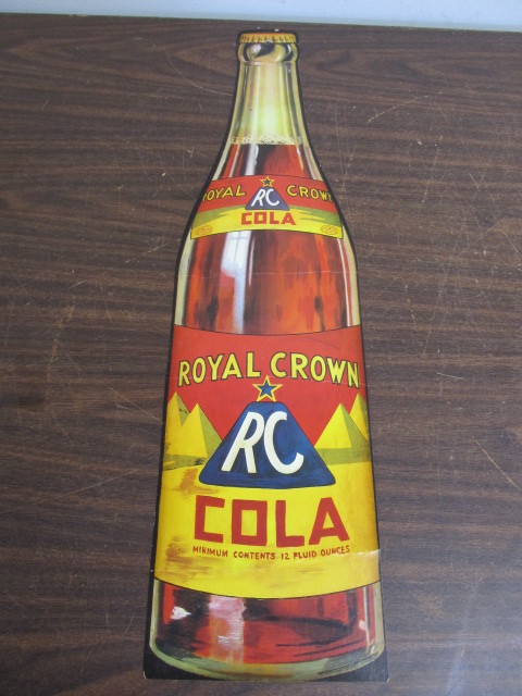 lot 57 image: 23.5 Vintage Cardboard RC COLA Hanging Sign